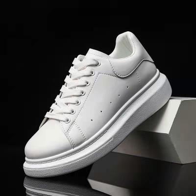 China Small anti-slip white shoes with thick soles for leisure sports for sale