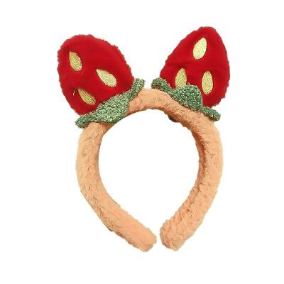 China Female Cute Plush Face Wash Headband Strawberry Face Wash Headband Internet Celebrity Hair Bundle Headwear Hairpin for sale