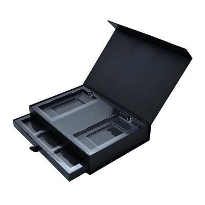 China 400G met een laag bedekte Flip Top Cosmetic Gift Box-Verpakking met Magnetische Vangststeen UV Te koop