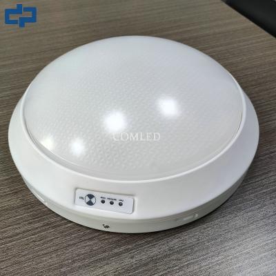 China Waterproof rating IP65 Oyster LED Ceiling Light with emergency battery for sale