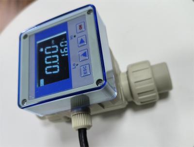 Chine Mètre de débit d'impulsion de type coureur en plastique résistant à la corrosion avec écran LCD à vendre