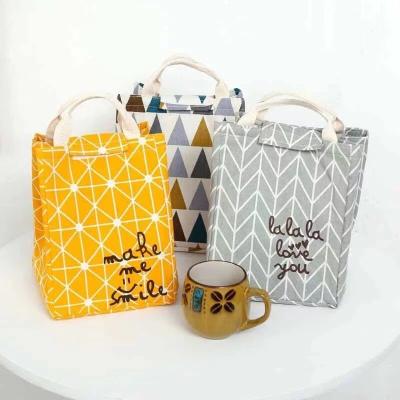 China Cotton Fabric Waterproof Nordic Printing Lunch Bag Insulated Cooler Tote Bag for sale