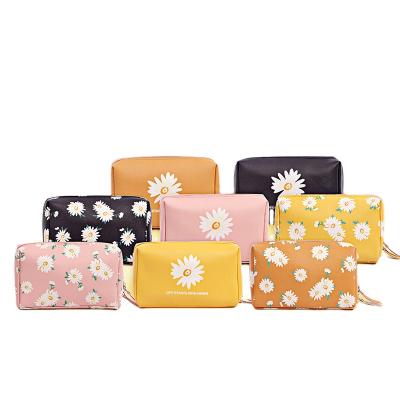 China Eco-friendly / Foldable and get back soon fashion women custom makeup lady bags waterproof pu leather cosmetic bag for sale