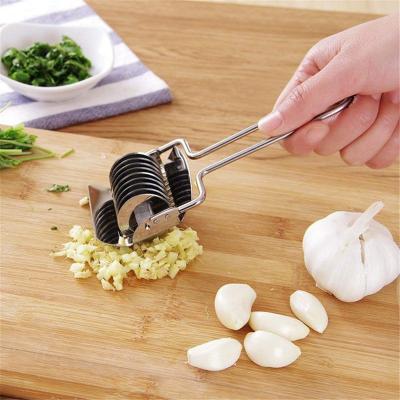 China Viable Hot Sale Stainless Steel Garlic Crusher Peeler Press Easy To Clean For Home Use for sale