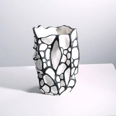 China Modern Creative Ceramic Vase Home Decoration Abstract Europe Design Ceramic Vase Pot for sale