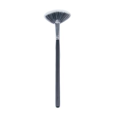 China Synthetic Fan Brush Hair Fan Brush Highlight Brush Makeup Brush For Face Highlight for sale