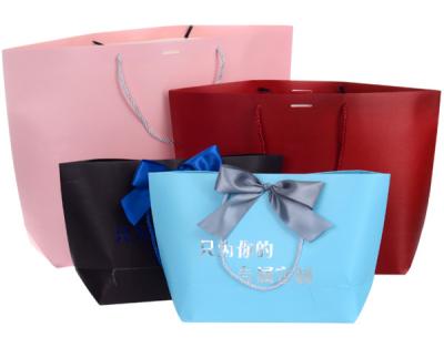 China Medium Yes Large Small Boat Shape Gift Paper Bag With Ribbon for sale