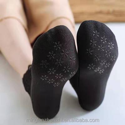 China 2022 new design QUICK DRY women warm lace socks fashion soft ladies ankle socks lace up tendrils socks for sale