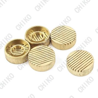 Cina Brass Slotted Type Brass Core Conduit LFC Lost Foam Casting Automotive Standard Mold Components 3mm To 30mm Core Box Conduit Socket in vendita