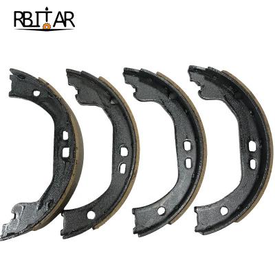 China 673000035 Maserati Brake Pad Metal Rear Brake Shoes Kit 2015 for sale