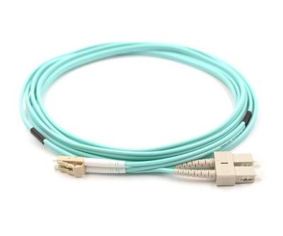 China Cable de cable de fibra de PVC / LZH OFC Cable de cable de parche personalizado 0.9mm / 2.0mm en venta