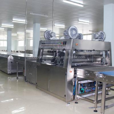 China Snack Factory Chocolate Enrober With Sprinkler Grain Granular Decorating Dispenser for sale