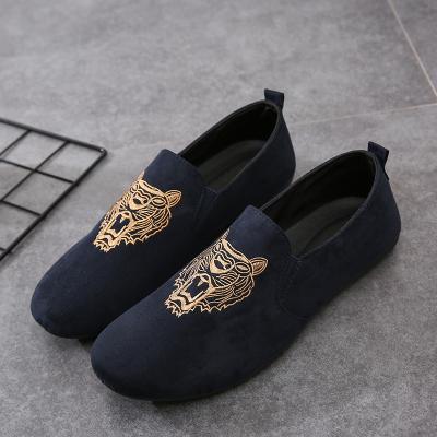 China Cheap Wholesale Fashion Trend Spring Summer Cotton Fabric Casual Shoes Laceless Men 2021 Italian Shoes for sale