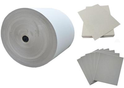 China Rollo de papel gris del cartón, hojas grises de la cartulina para el tablero gris laminado en venta