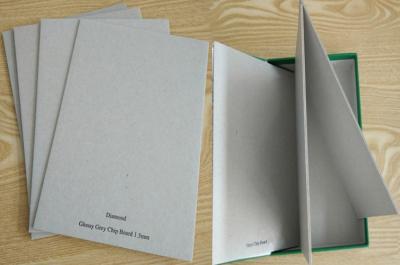 Cina Classifichi un truciolato grigio del risguardo grigio 650GSM per il materiale della copertina di libro in vendita