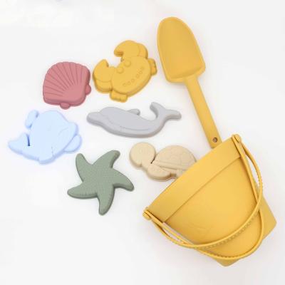 China Cheap Price Colorful Outdoor Silica Gel Kids Toys Silicone Bucket Beach Sand Toy For Child for sale