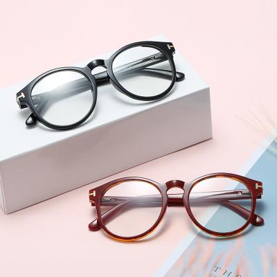 China Fashionable Round Eyeglass Designers Glasses Frames Optical Eyeglass Frame for sale