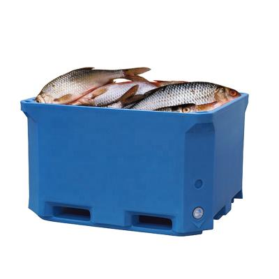 China Large Durable Heavy Duty HDPE 600liter Double Wall Stackable Insulated Fish Container For Transportation for sale