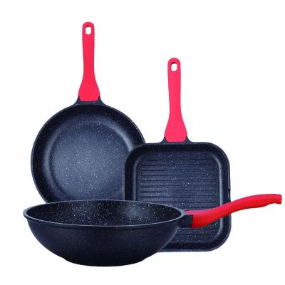 China Manufacturer Sustainable Professional Fry Pan Set Non-Stick Coating Aluminum Cookware Sets With Detachable Handle for sale