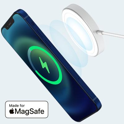 China Directed to wholesale magsafing MFi certified 2.5A phone charger OEM 15w 22.5w magsafing wireless car charger stand for sale