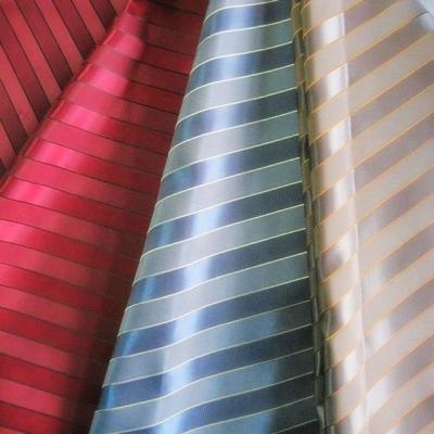 China High Quality Shrink-Resistant Lining Fabric For Man Shirt -52% Poly 48% Viscose Jacquard 130-140g/m for sale