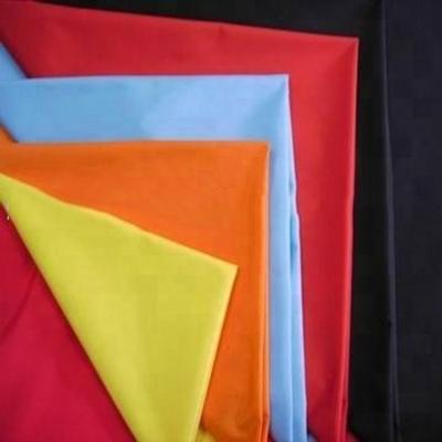 China 2022 Shrink-resistant polyester plain dyed algodon tela lining fabric 190t pongee for clothing for sale