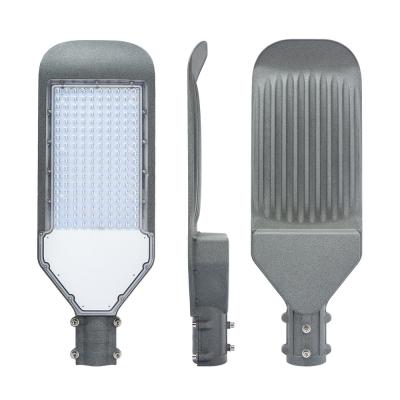 China Luz de calle al aire libre de IP66 100w LED todo en un alto lumen de la vivienda de aluminio decorativa clásica en venta