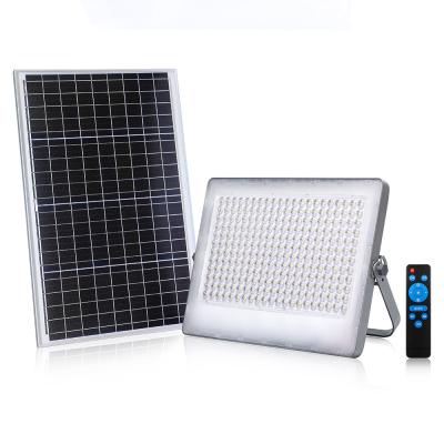 China luces de inundación al aire libre solares de 170lm/w Ip66 300w para el jardín en venta