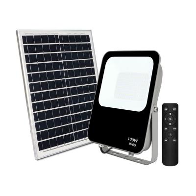 China 30W Landscape Modern Remote Garden Led Solar Flood Light 170 lm/w for sale