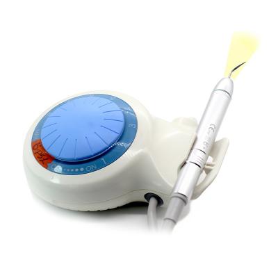 China 250V/T 1.6AL CE Certified Veterinary Products Electric Dental Cavitron Ultrasonic Scaler with Detachable Aluminum Alloy LED Handpiece for sale