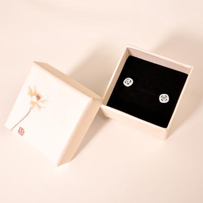 China Reused Materials Anniversary Weddings Birthdays Paper Jewelry Gift Boxes For Jewelry Earrings Pendants Bracelet Gift Packaging Box for sale