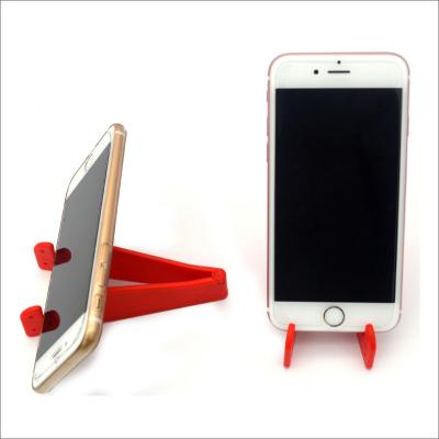 China 2022 Adjustable Hot Selling Convenience Must For Lazy People Promotional V-shaped Foldable Mobile Phone Holder for sale