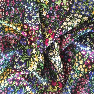 China CDC Pure Silk Crepe De Chine Silk Fabric 100% Sustainable Small Spring Floral Digital Printing for sale