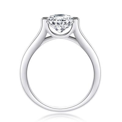 China 925 FASHIONABLE silver moissanite ring engagement 2.0 carat platinum plated round brilliant cut women ring for sale