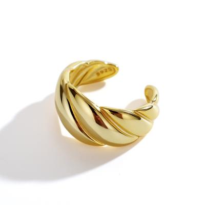 China FASHIONABLE 925 Sterling Silver Yellow Gold Plated Twist Stackable Ring for sale