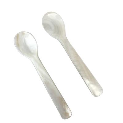 China Viable Elegant Restaurant Hotel Dinner Vietnam Spoon Shell Caviar Pearly Spoon for sale