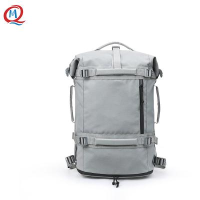 China Durable Polyester Skateboard Backpack Bag College School Bookbag With Skateboarding Straps for sale