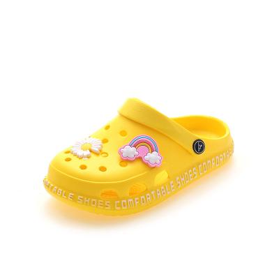 China Comfortable Breathable Soft EVA Infant Clog Kids Slippers Kids Clog Shoe Baby Beach Sandal Designer Clog With Charms for sale