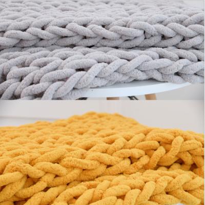 China Handmade CIS Coarse Wool Woven Chenille Blanket Baton Knit Blanket for sale