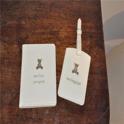 China Wholesale Fashion Custom Logo Passport Cover PU Leather Passport Holder And Luggage Tag Set for sale