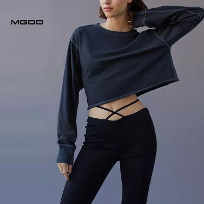 China MGOO Custom Contrast Long Sleeve Anti-Shrink T-Shirts Quilting Oversized Womens Tee Navy White Cropped T-Shirt for sale