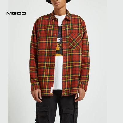 China MGOO Anti-pilling Thick Cotton Checked Shirts Mens Sleeve Flannel Plaid Shirts Custom Button Up Long Shirts for sale