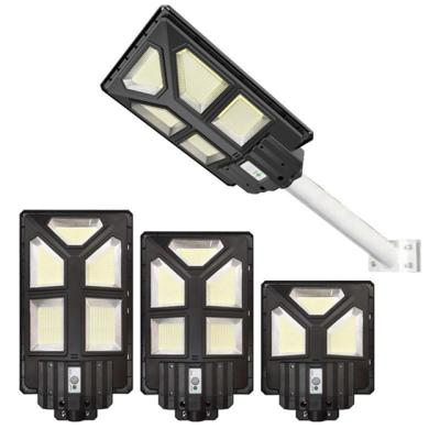 China Garden Wall Street IP65 Outdoor Solar Light SMD 300W 400W 500W All in One Solar Street Light for sale