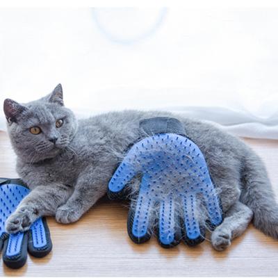 China Viable Pet Grooming Brush Hot Sale Hair Remover Glove Soft Deshedding Gloves for sale