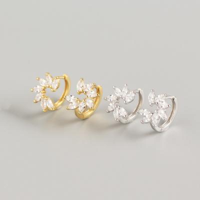 China FASHIONABLE Women Flower Huggie Earrings Elegant Zircon Gold Plated 925 Sterling Silver Earrings for sale