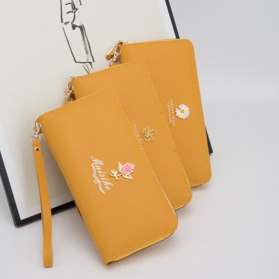 China Waterproof 2021 Wholesale Ladies Wallet Ladies Wallet Wholesale Ladies Long Zipper Phone WalletsHot Sale Products for sale