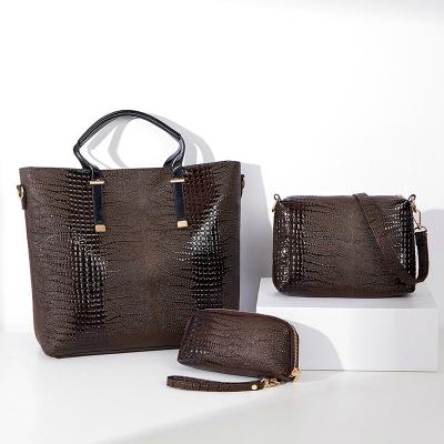 China 2021 New Hot-selling China High Quality Fashion Style Three-set Crocodile Pattern Handbags Women's Wild Shoulder Tote Bags for sale