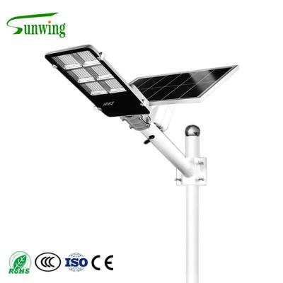 China 50 watt 100w 150w 200w 300w street light solar power solar panel road outdoor ip65 lamp for sale