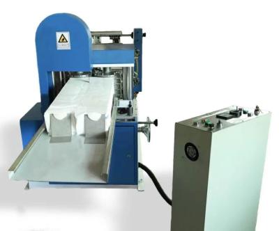 China Hotels Napkin Paper Cutting And Toilet Paper Processing Machinery Making for sale