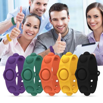 China Wristband Customize Silicone Wristband Portable Anti Stress Pops Wrist Strap Rainbow Push Pops Sensory Toy Silicone Wristbands Rubber Bubble Bracelet for sale